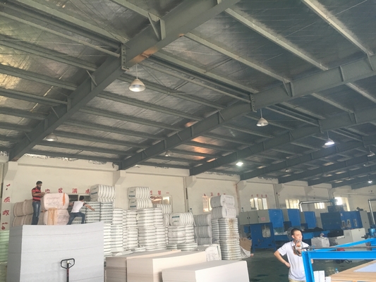 El aislamiento de Changshu CE/ISO9001 sentía la cadena de producción/la punzonadora no tejida de la aguja